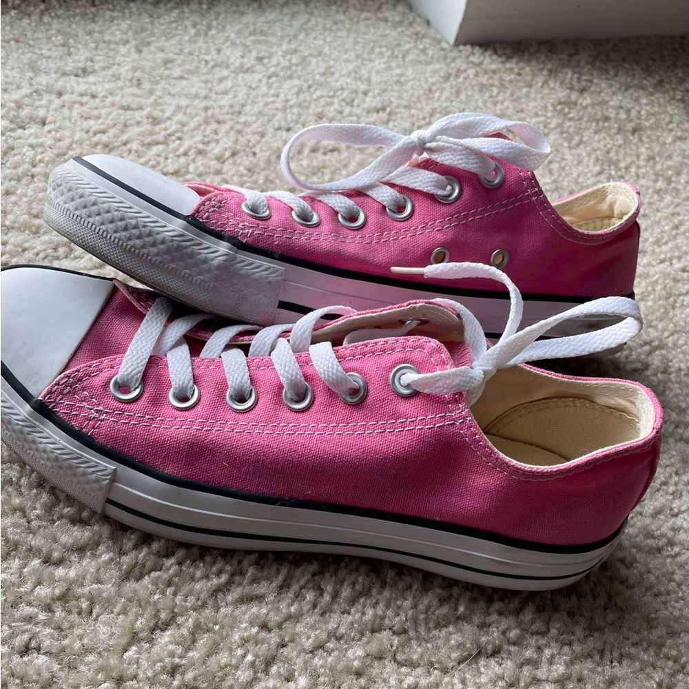 Converse Low Top Canvas Sneakers in Bright Pink men’s 6.5